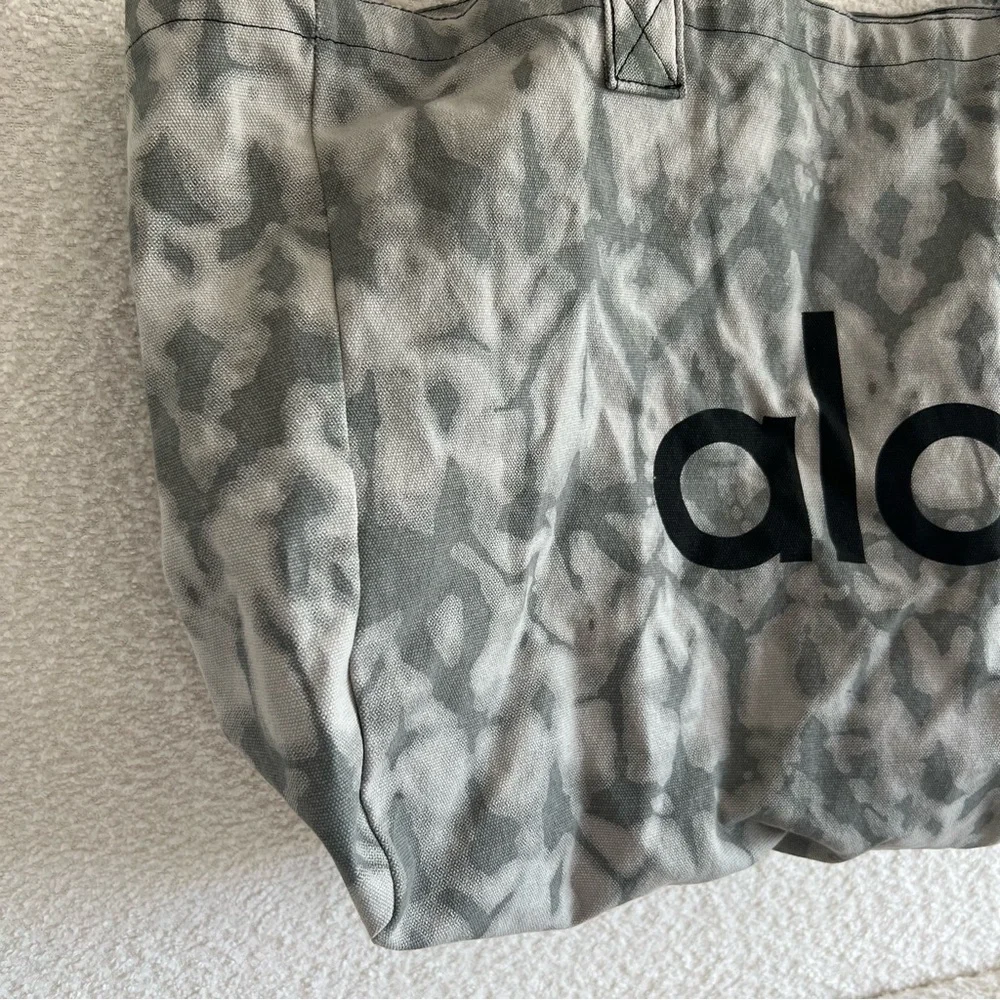 Alo‎ Yoga NWT Gray Tie Dye Shopper Tote Canvas Oversized Bag One Size